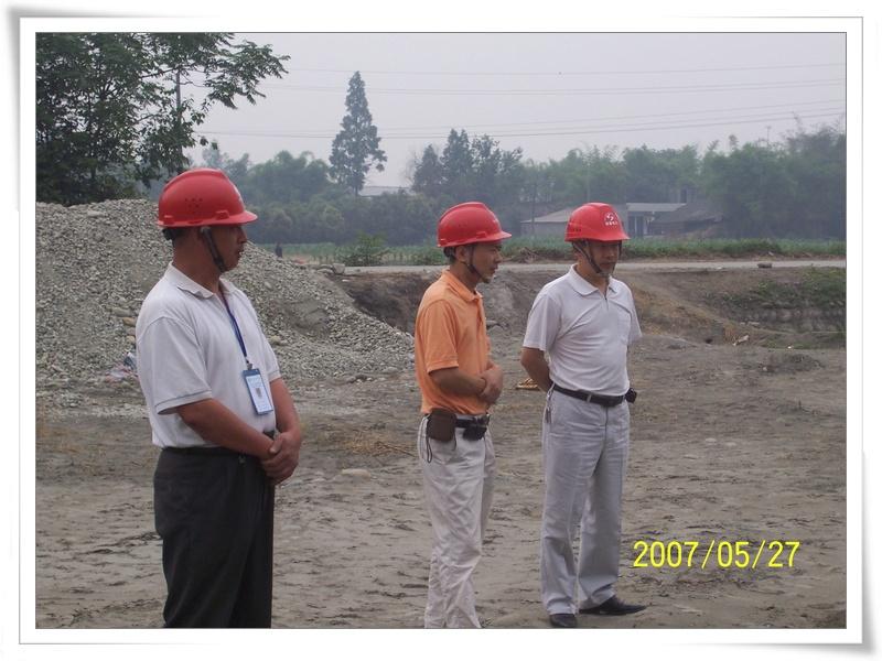 公司領導視察溫江220KV工程