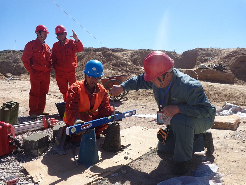 蒙天特高壓線路全面開工并開始基礎澆制
