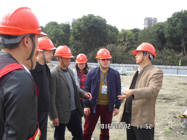 陳紹祥董事長到特高壓實訓線工程檢查鐵塔組裝情況