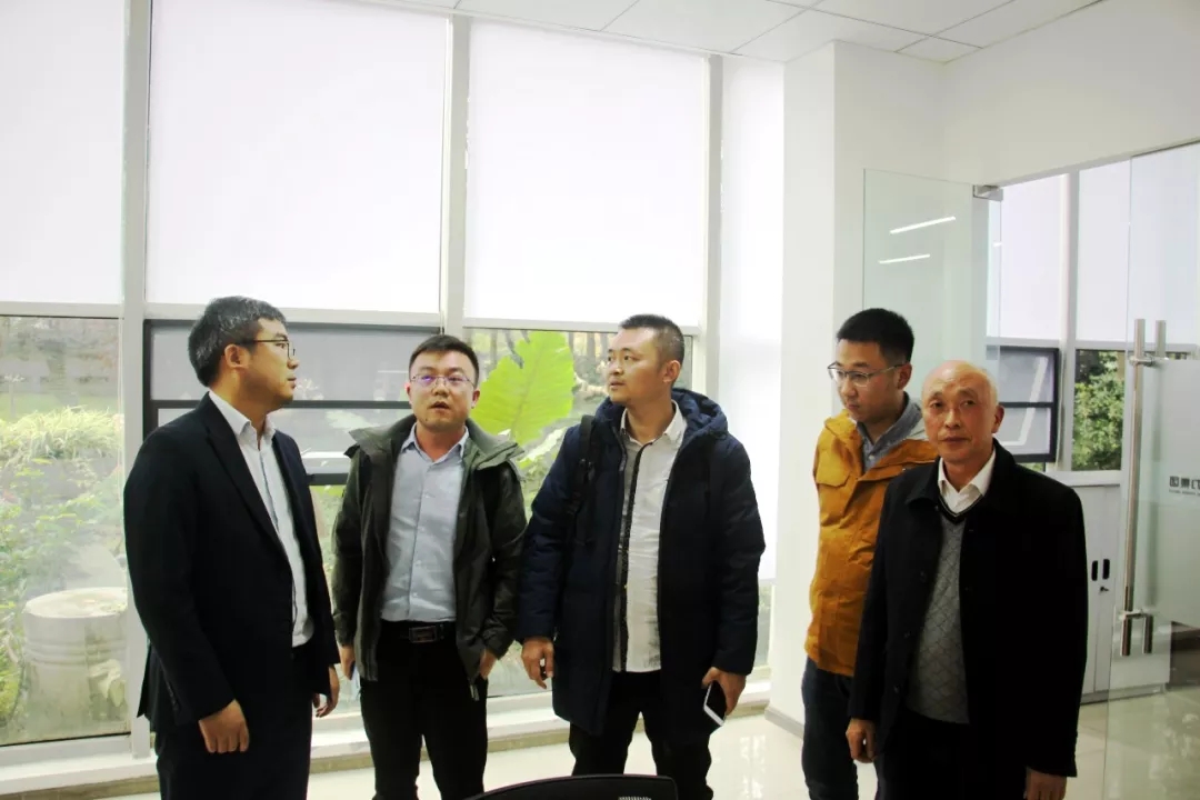 【動態】南昌蘇寧置業有限公司考察團一行蒞臨成蜀電力集團有限公司交流考察