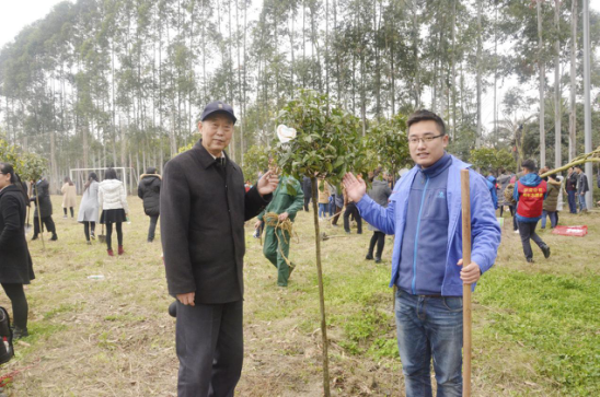 大地回春 植樹造林 成蜀電力集團積極參加園區植樹活動