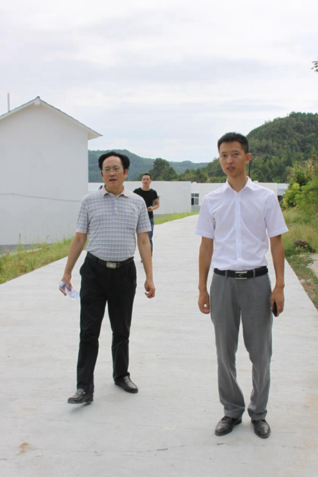 參與精準扶貧 電力企業助推革命老區村道建設——集團領導赴巴中市參與“駐村幫扶”項目調研