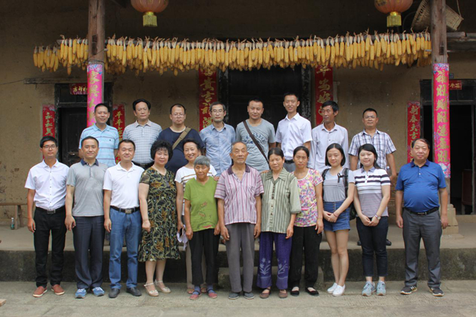 參與精準扶貧 電力企業助推革命老區村道建設——集團領導赴巴中市參與“駐村幫扶”項目調研