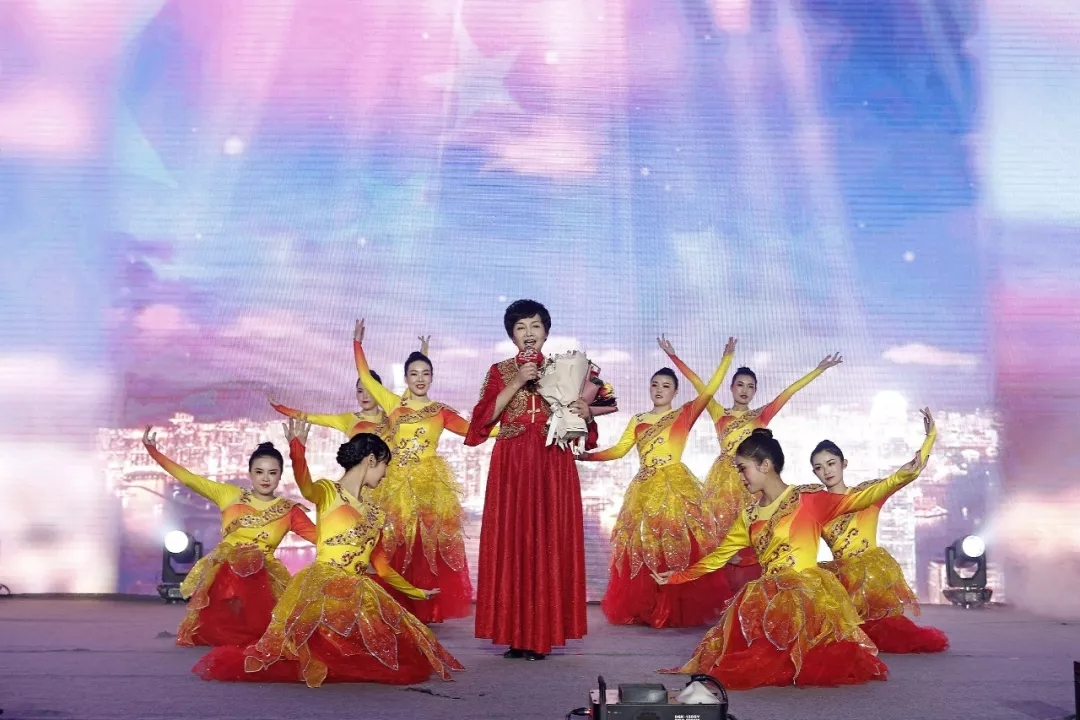 筑夢十五載 青春正當時 — 回首建國70周年暨成蜀電力集團15周年慶典