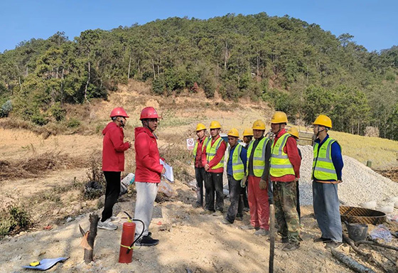 巍山縣紅巖村光伏電站項目35kV送出線路工程正式開工